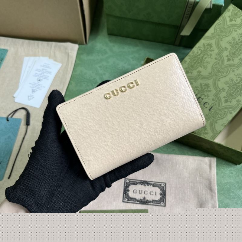 G*u*i wallets & purse